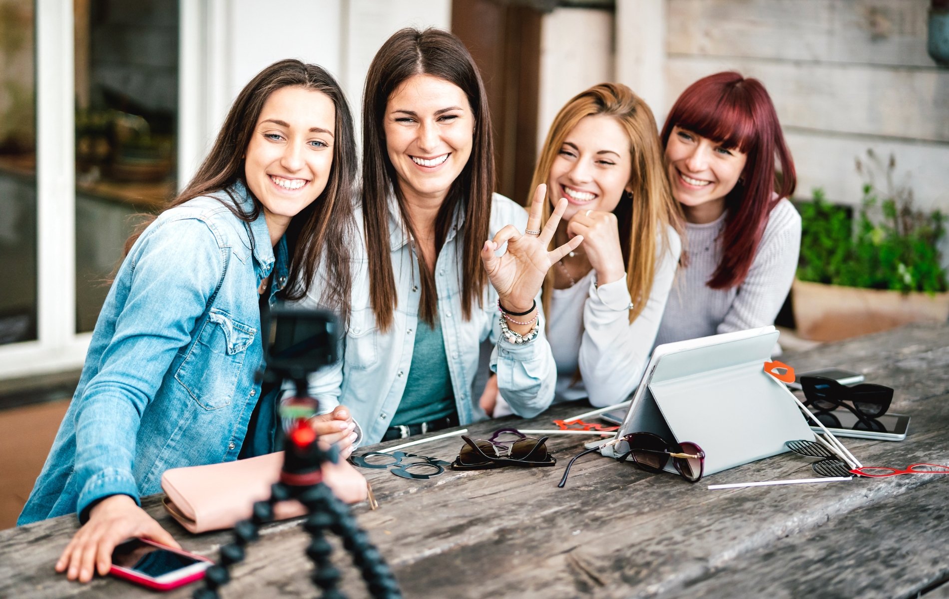 Die Gen Z kann man mit einer sinnvollen Tätigkeit im Unternehmen halten